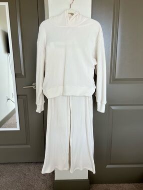 Abercrombie Brushed Rib Lounge Set - Cream/Ivory (XXS/XS)